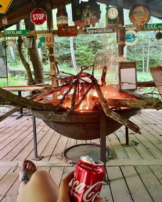Mountain Cabin In Woods 3 Minutes To Helen #13 Екстериор снимка